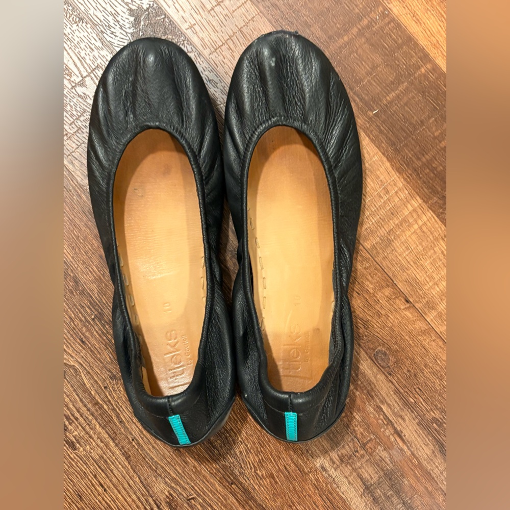 Tieks Women's Black Leather Flats with Teal Accent